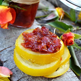 Rose Petal Jam - Recipe photo by Bucataria familiei mele
