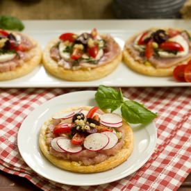 Fresh Tuna Pizza - Recipe photo by thatskinnychickcanbake