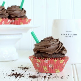 Mocha Cookie Crumble Cupcakes - Recipe photo by BruCrewLife