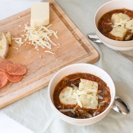 Slowcooker Pizza Soup - Recipe photo by Sweettwist
