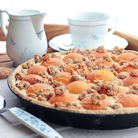 Apricots Tarte With Crumbles - Recipe photo by maraswunderland