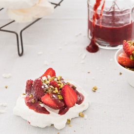 Meringues with Roasted Strawberries - Recipe photo by twoloves