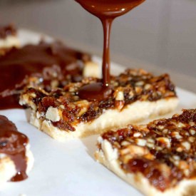 Homemade Snickers Bars - Recipe photo by procrastabakers