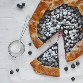 Blueberry & Peach Galette - Recipe photo by passthefood