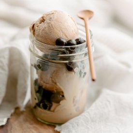 Royal Milk Tea Ice Cream - Recipe photo by foodand_