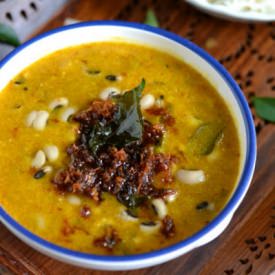 Mathanga Vanpayar Erissery - Recipe photo by Indian Khana