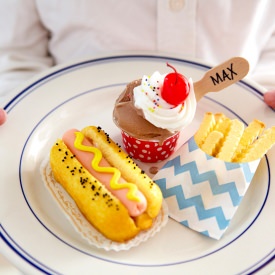 Mini Diner Treats - Recipe photo by CakeJournal