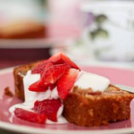 Vegan Pineapple & Strawberry Bread - Recipe photo by PeaSoup