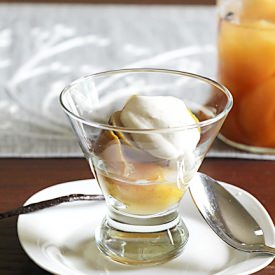 Pears in Ginger Wine Sauce - Recipe photo by iwilkerson
