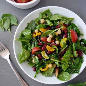 Spinach + Beans + Tomato Salad - Recipe photo by olivial902