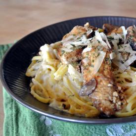 Healthy Chicken Alfredo linguine - Recipe photo by MomWhatsForDinner