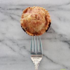 Muffin Pan Mini Apple Pies - Recipe photo by kneadtocook