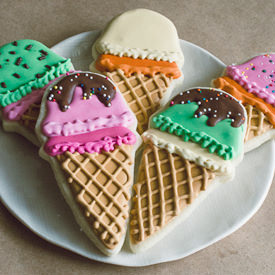 Ice Cream Cone & Banner Cookies - Recipe photo by sweet-treats-baking