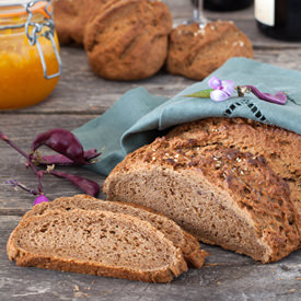Pumpernickel Bread with Chocolate - Recipe photo by cooking melangery