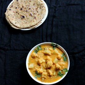 Aloo Gobi Curry - Recipe photo by Flavors of Mumbai
