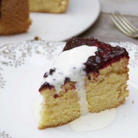 Lemon Polenta and Blackberry Cake - Recipe photo by LittleCakePot