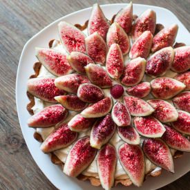 Fig Mascarpone Tart! - Recipe photo by Minty Chai