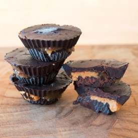 Chocolate PB Caramel Cups - Recipe photo by vajkri