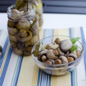 Pickled Mushrooms - Recipe photo by momsdish