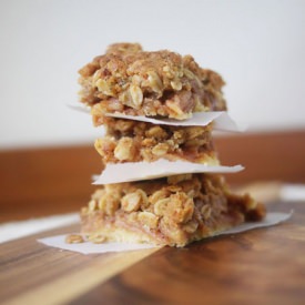 Apple Crumble Bars - Recipe photo by delicacious