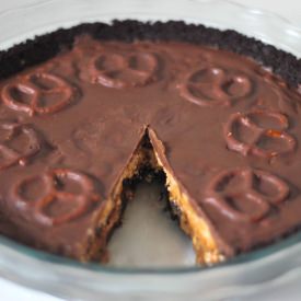 Momofuku Candy Bar Pie - Recipe photo by choomj