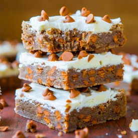 White Chocolate Cinnamon Chip Bars - Recipe photo by Averie