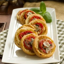 Tomato and Boursin Tartlets - Recipe photo by thatskinnychickcanbake