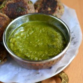 Phalahari Hari (Coriander) Chutney - Recipe photo by Indian Khana