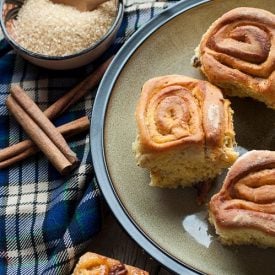 Pumpkin and Cinnamon Sticky Buns - Recipe photo by mimiskingdom