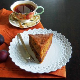 Honey and Cinnamon Plum Cake - Recipe photo by simplyromanesco