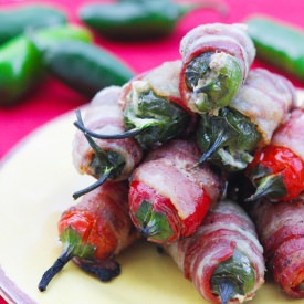 Pepper-Stuffed Jalapeño Poppers - Recipe photo by pipandebby
