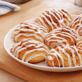 Light and Gooey Cinnamon Rolls - Recipe photo by the picky eater