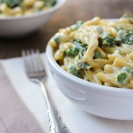 Cheesy Vegan Aflredo - Recipe photo by luminousvegans