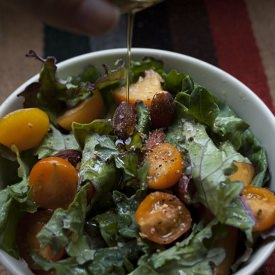 Kale, Peach, and Almond Salad - Recipe photo by thumpkin