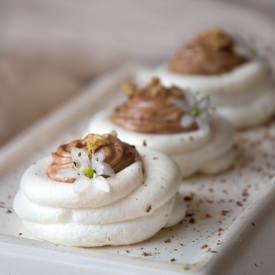 Mini Pavlova - Recipe photo by Ingeliuke