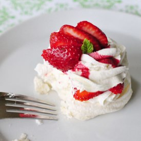 Sour Cream Strawberry Meringue - Recipe photo by blackdogfoodblog