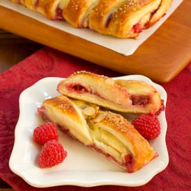 Raspberry Danish Braid - Recipe photo by thatskinnychickcanbake