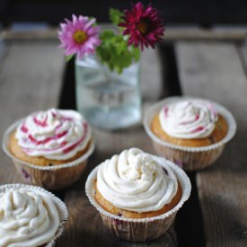 Cupcakes with Cowberries - Recipe photo by linnkatarina