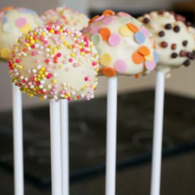 Super Easy & Fun Cake Pops! - Recipe photo by bespoke-bride