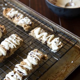 Mummy Granola Bars - Recipe photo by dinnersdishesanddesserts