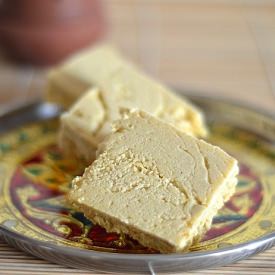 Kaju Besan Burfi - Recipe photo by creativesaga