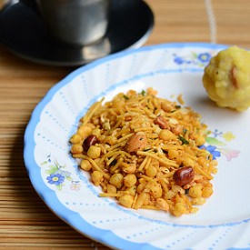Mixture Snack - Recipe photo by Raks Kitchen