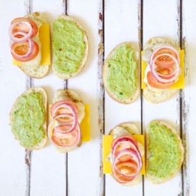 Chicken Avocado Garlic Sandwich - Recipe photo by HauteHammer
