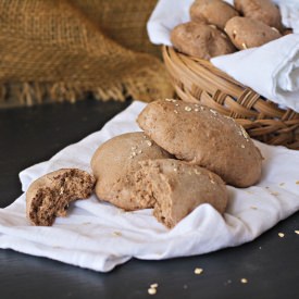 Honey Pumpkin Spice Black Bread - Recipe photo by Kleinworth & Co