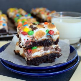 Caramel Marshmallow M&M Brownies - Recipe photo by BruCrewLife