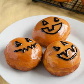 Pumpkin Donuts with Peanut Butter - Recipe photo by peanutbutterco