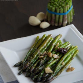 Sautéed Garlic Asparagus - Recipe photo by Confusedbawarchis