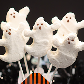 All-Natural Marshmallow Ghosts - Recipe photo by Barbaracooks