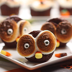 Hooty Marshmallow Chocolate Cupcake - Recipe photo by Barbaracooks