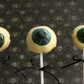 Eyeball Cake Pops - Recipe photo by Clairellyn
